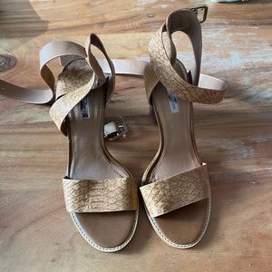 BCBG TAN STRAPY HEELS